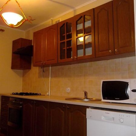 Comfortable Apartments In Centre With 3 Bedrooms รีฟเน ภายนอก รูปภาพ