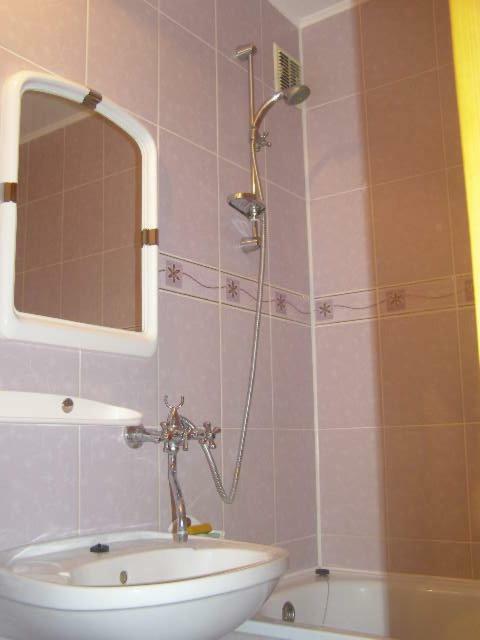 Comfortable Apartments In Centre With 3 Bedrooms รีฟเน ภายนอก รูปภาพ